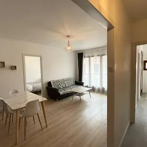  Appartement Proche Gare, Centre Et Commerces France
