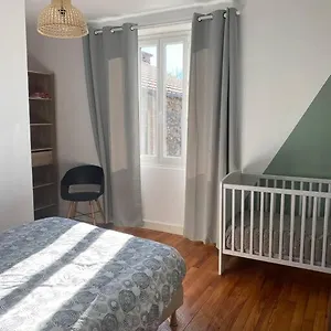 Hébergement de vacances Gite De Tom Et Mag Classe 3 * Clevacances, Pontgibaud